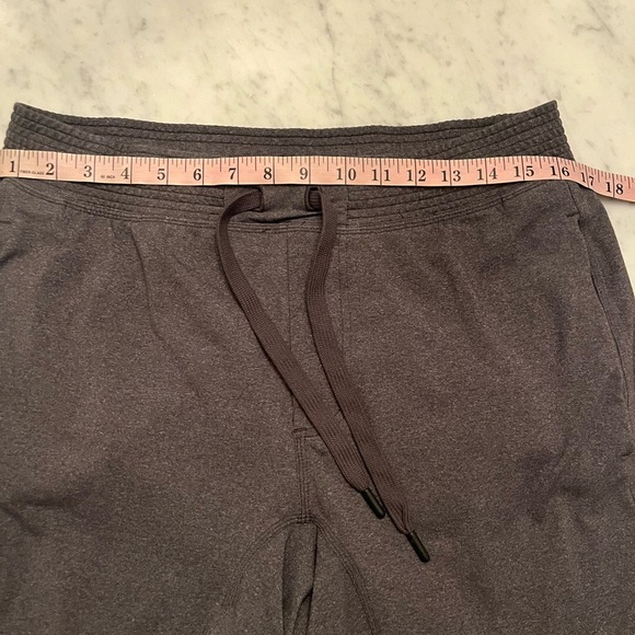Men’s Lululemon Gray Cotton Shorts ⭐️no size - Picture 7 of 8